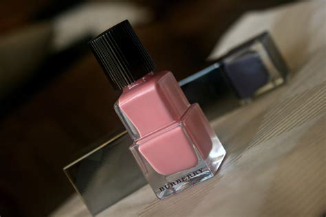 burberry nail polish 400 rose pink|Burberry Beauty Nail Polish in Rose Pink No. 400 .